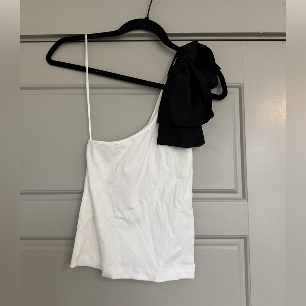 Zara White One-Shoulder Tank with Black Bow Strap